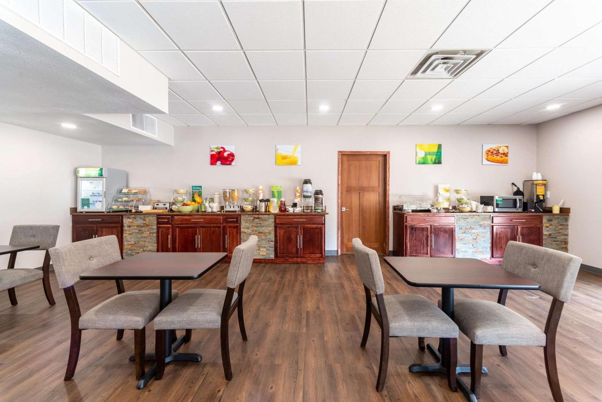 Quality Inn & Suites Vandalia Near I-70 And Hwy 51 المظهر الخارجي الصورة