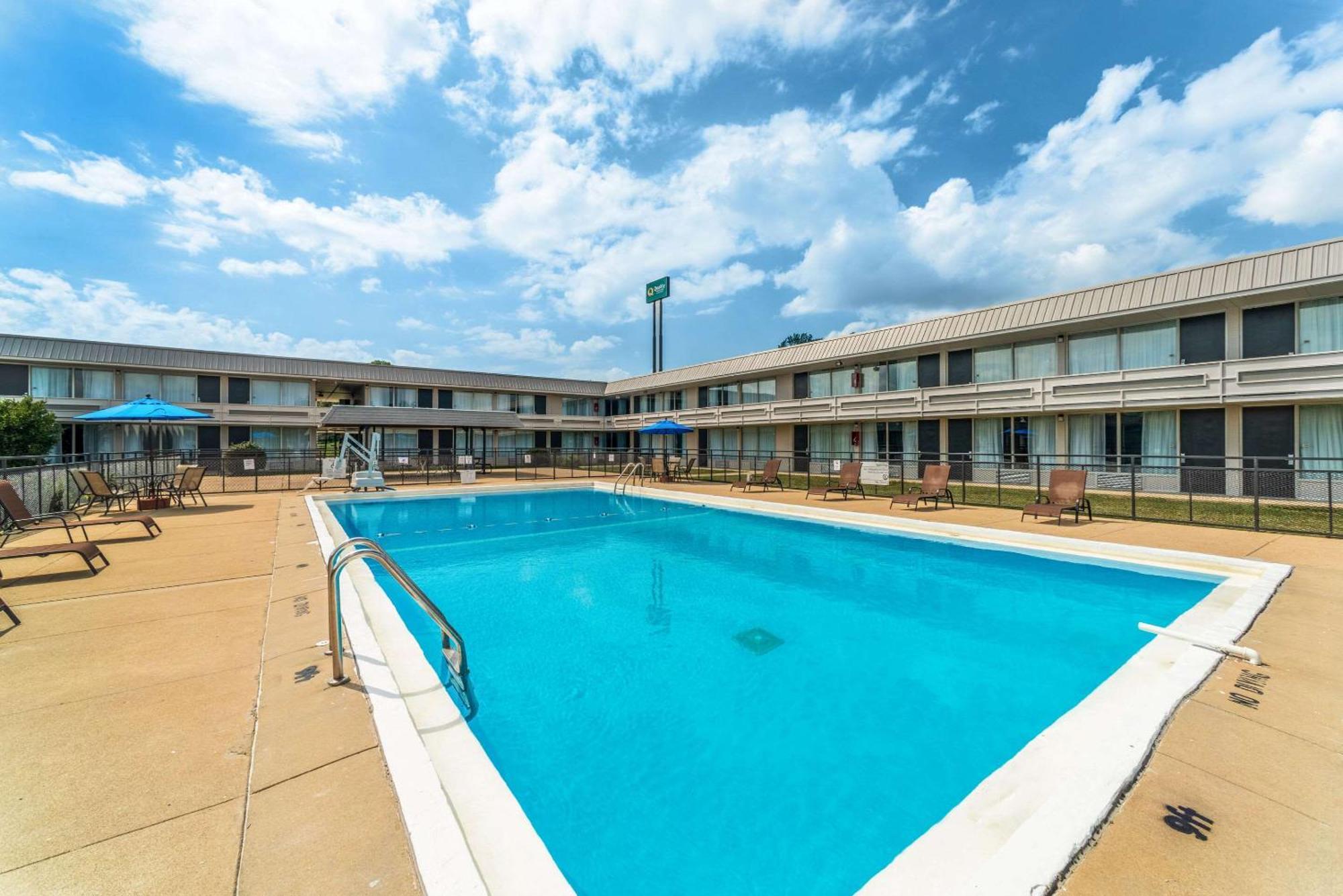 Quality Inn & Suites Vandalia Near I-70 And Hwy 51 المظهر الخارجي الصورة