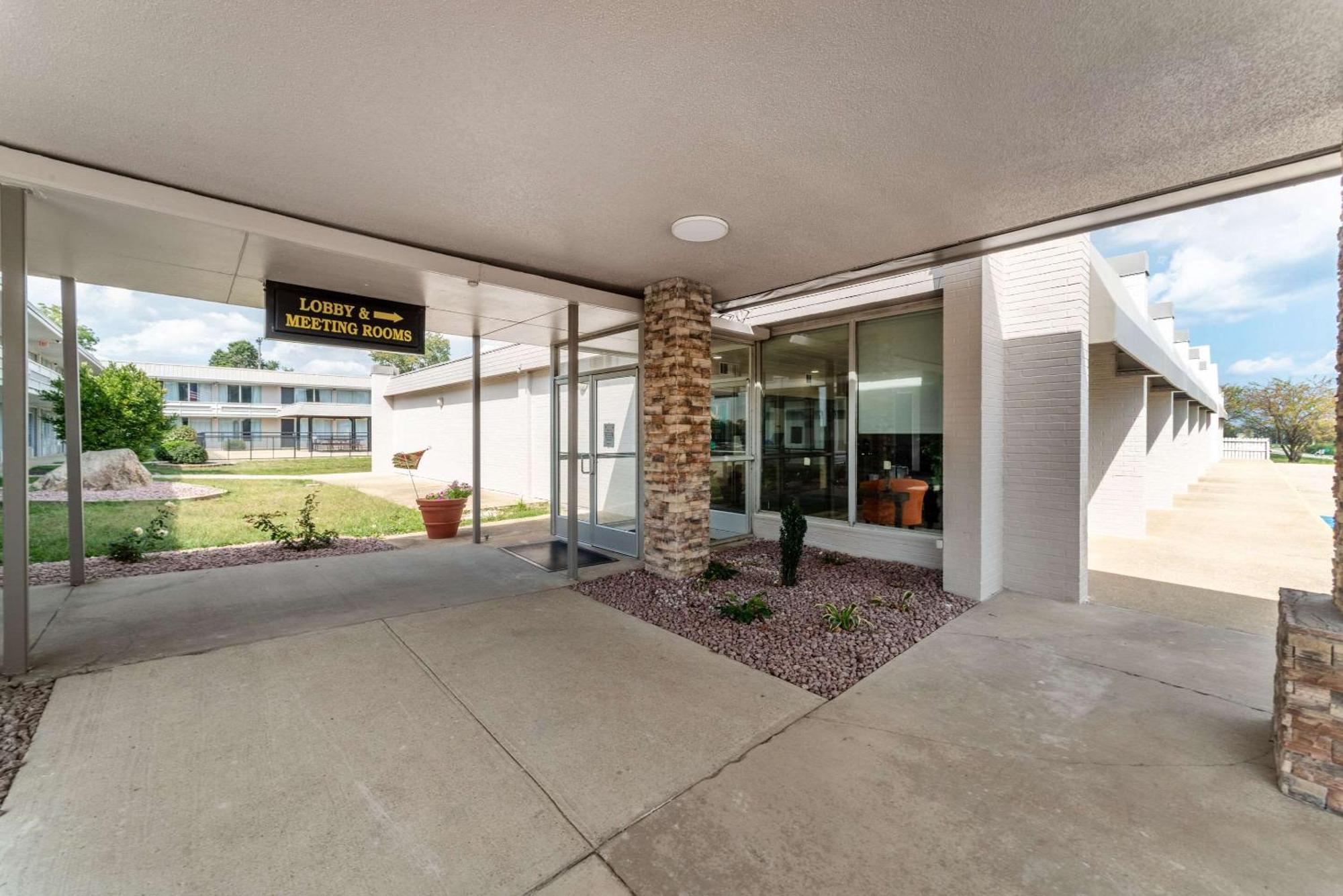 Quality Inn & Suites Vandalia Near I-70 And Hwy 51 المظهر الخارجي الصورة