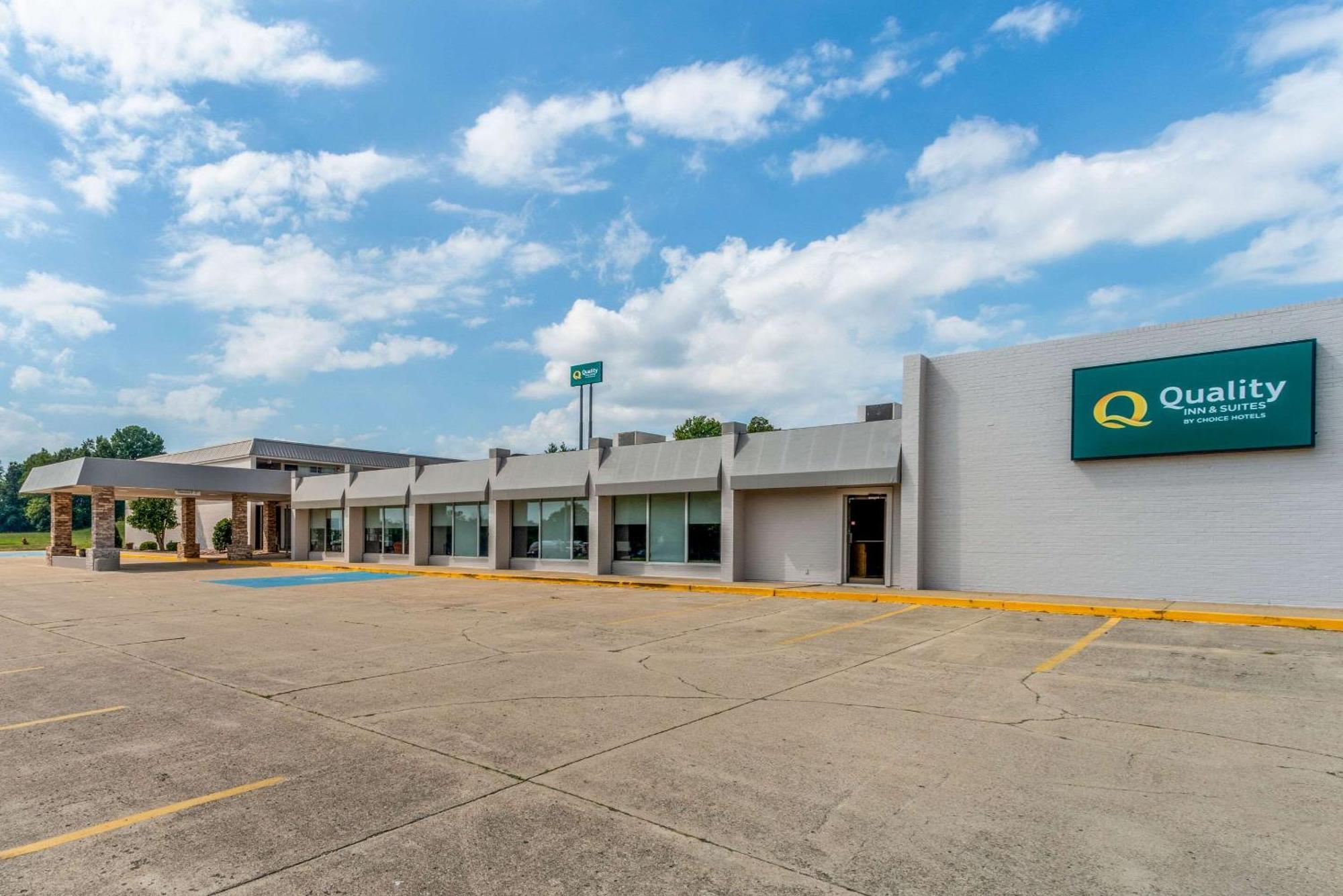 Quality Inn & Suites Vandalia Near I-70 And Hwy 51 المظهر الخارجي الصورة